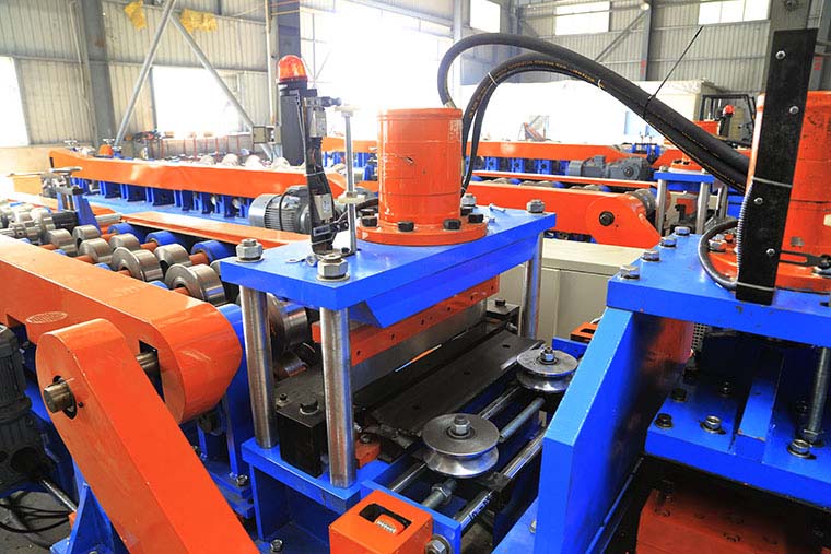 高品质 cz 檩条机 高品质 cz 檩条机